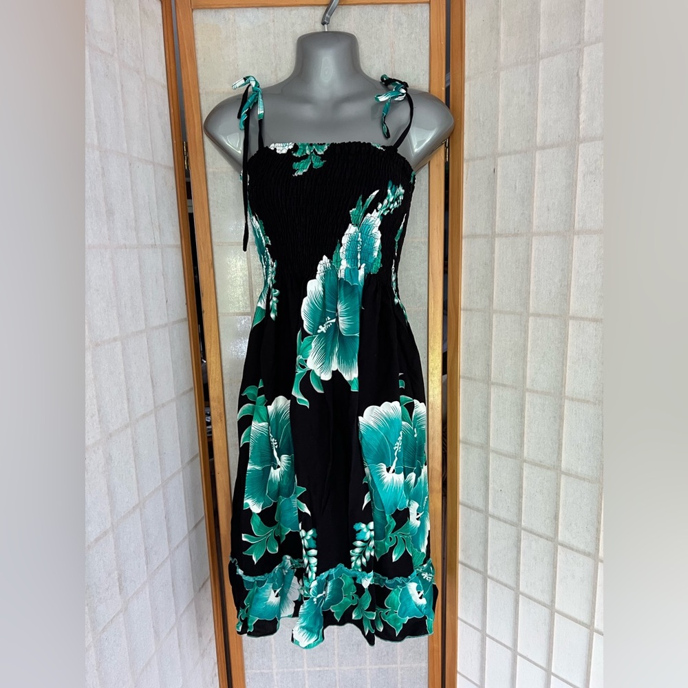🔥SALE! Coco Beach Hawaiian Floral Print Dress